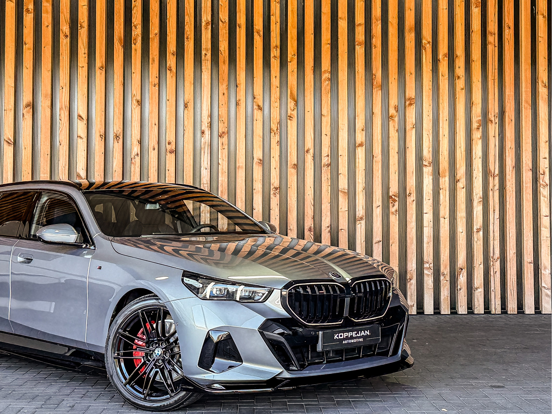 BMW 5 Serie Touring 550e xDrive 490PK M-Sport | BMW occasion