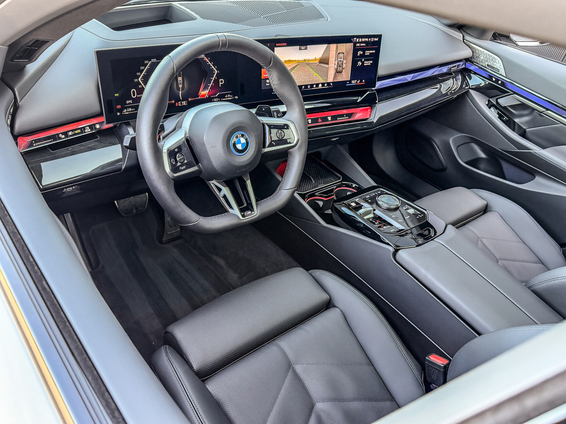 BMW 5 Serie Touring 550e xDrive 490PK M-Sport | BMW occasion