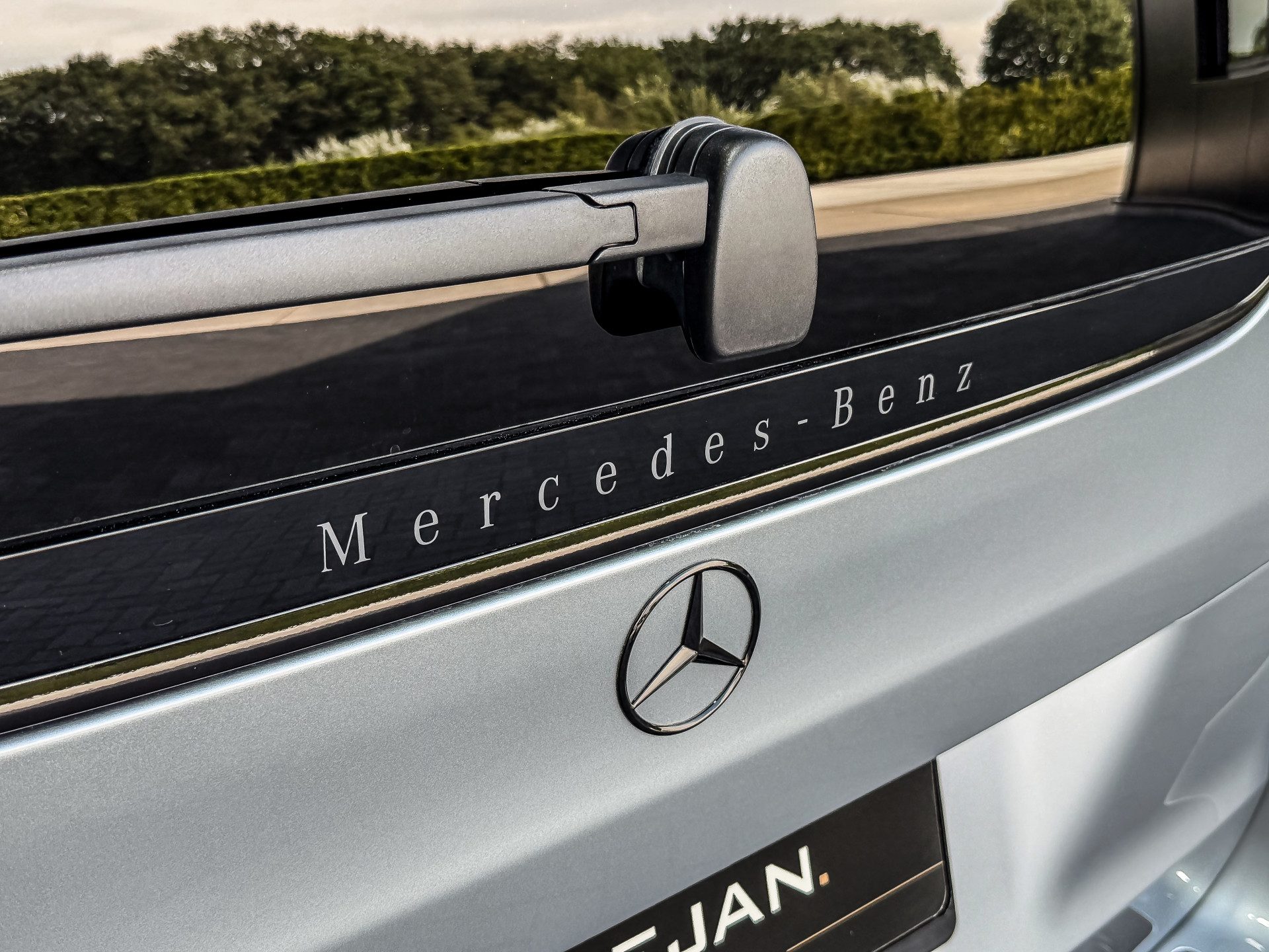 Mercedes-Benz EQV 300 AMG L2 90kWh 8-Persoons | Mercedes-Benz occasion