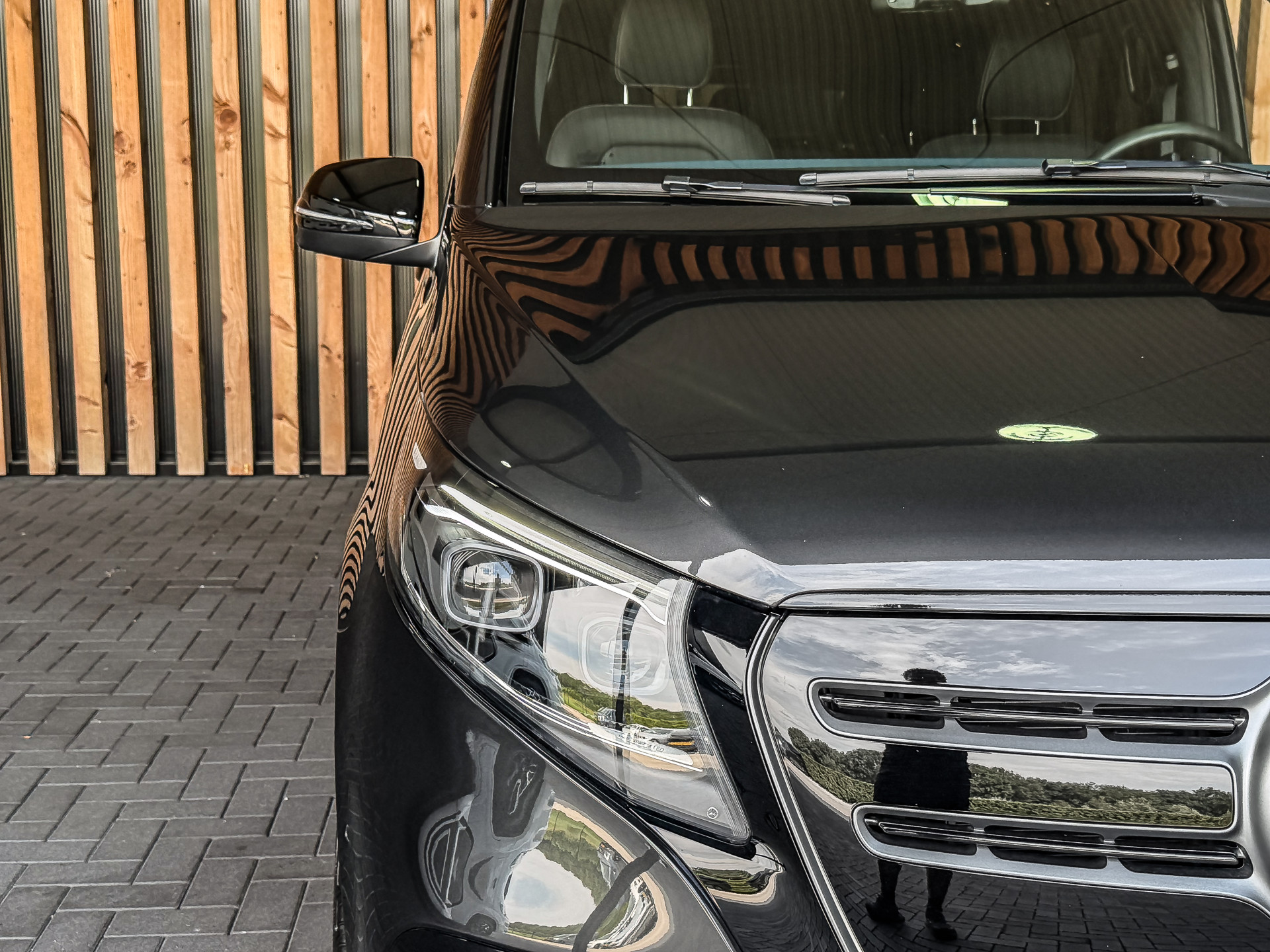 Mercedes-Benz EQV 300 AMG L2 90kWh 8-Persoons | Mercedes-Benz occasion