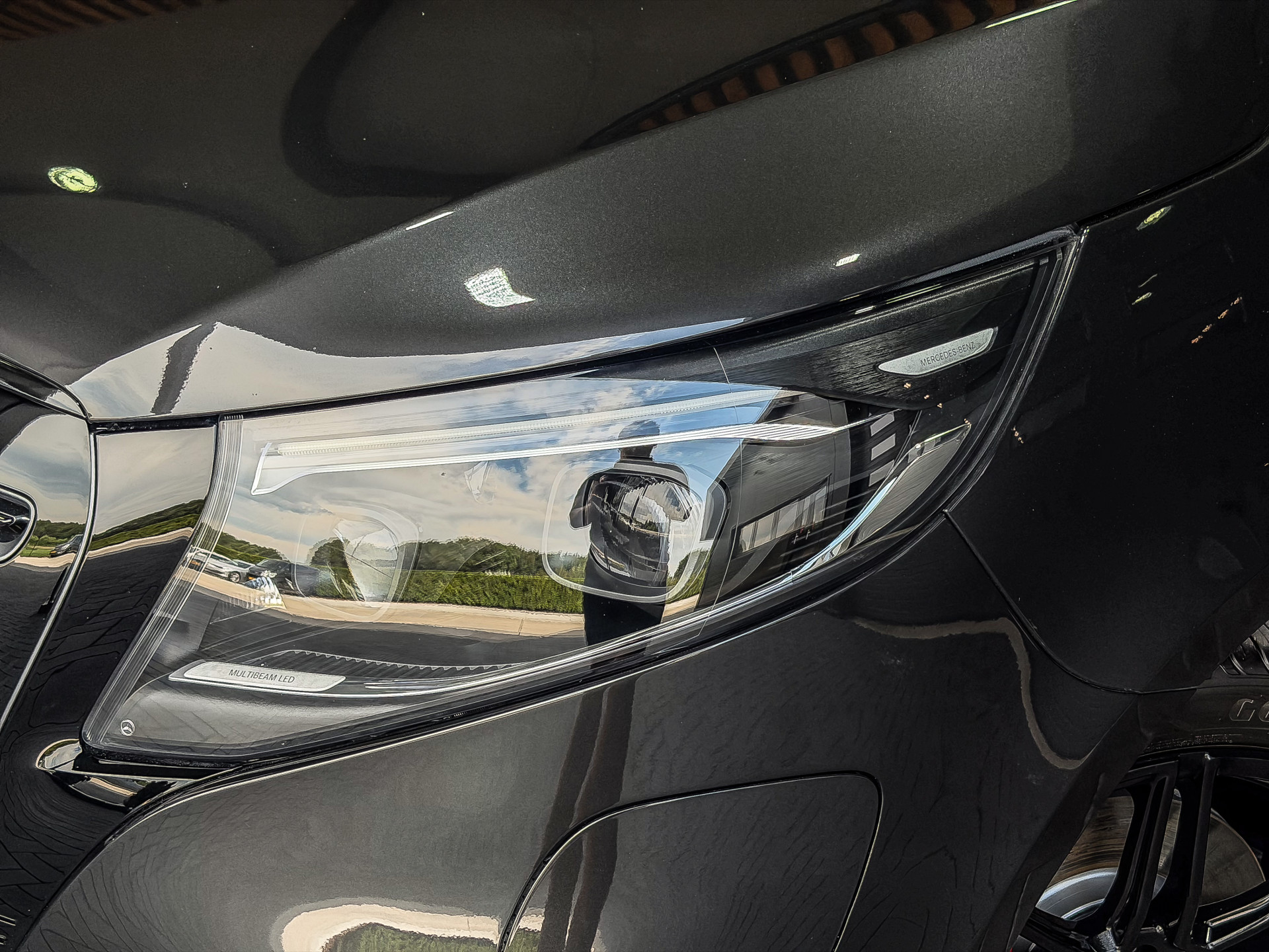 Mercedes-Benz EQV 300 AMG L2 90kWh 8-Persoons | Mercedes-Benz occasion