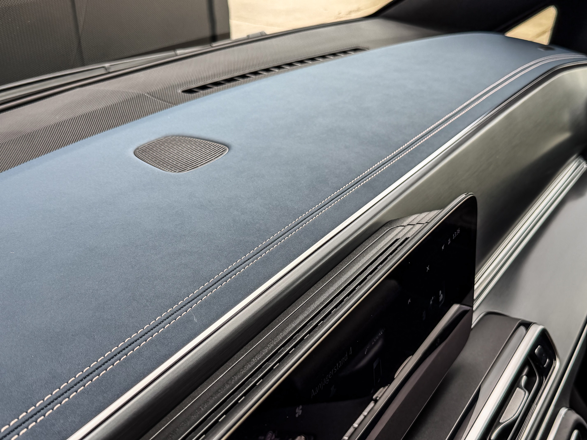 Mercedes-Benz EQV 300 AMG L2 90kWh 8-Persoons | Mercedes-Benz occasion