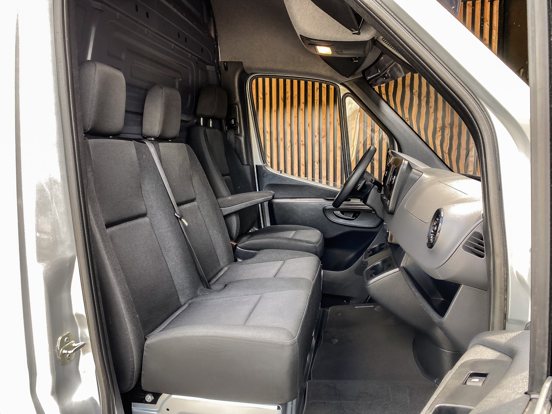 Mercedes-Benz Sprinter 1.9 CDI 150PK Automaat L2H2 Bestelwagen | Mercedes-Benz occasion