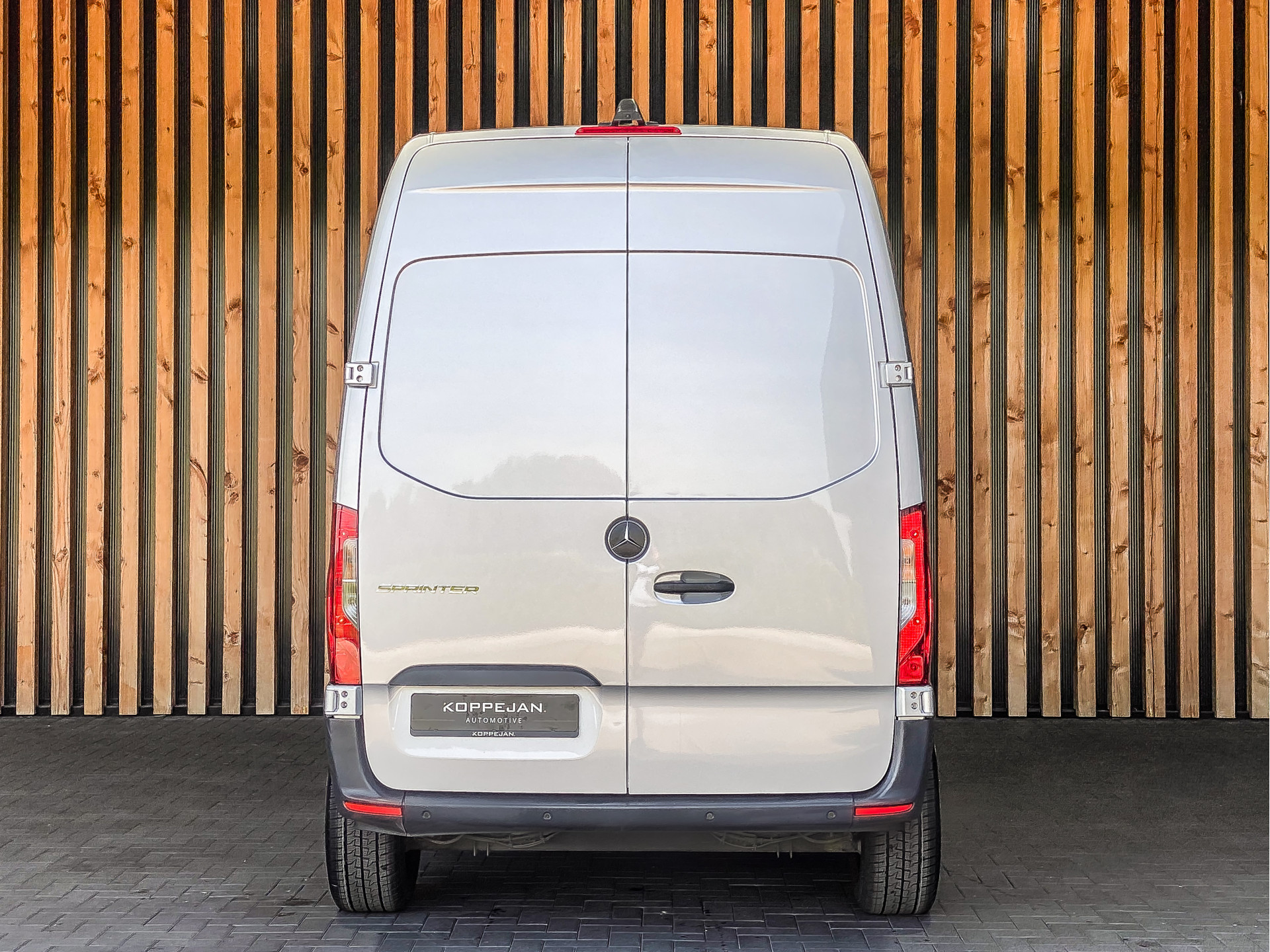 Mercedes-Benz Sprinter 1.9 CDI 150PK Automaat L2H2 Bestelwagen | Mercedes-Benz occasion