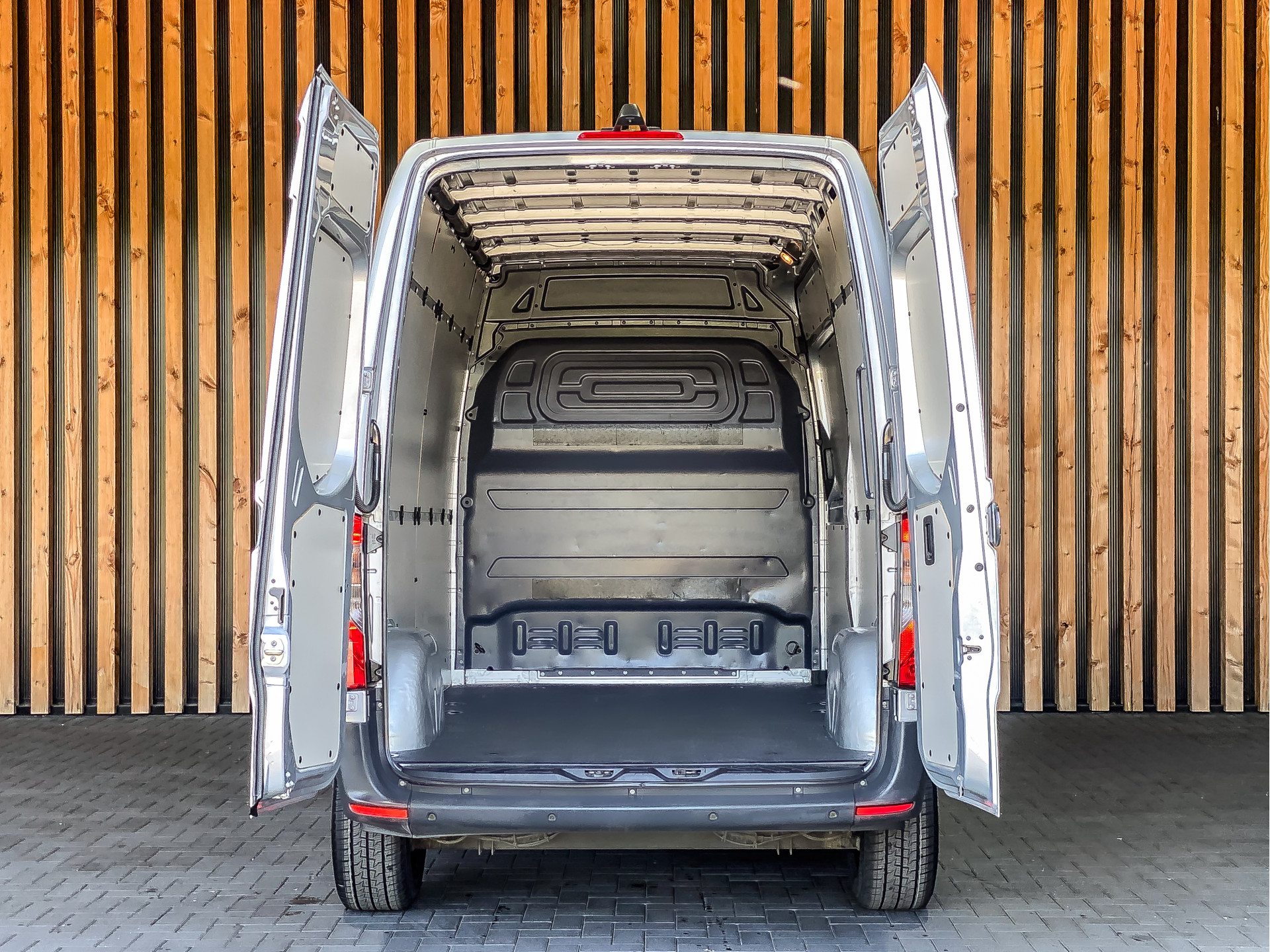 Mercedes-Benz Sprinter 1.9 CDI 150PK Automaat L2H2 Bestelwagen | Mercedes-Benz occasion