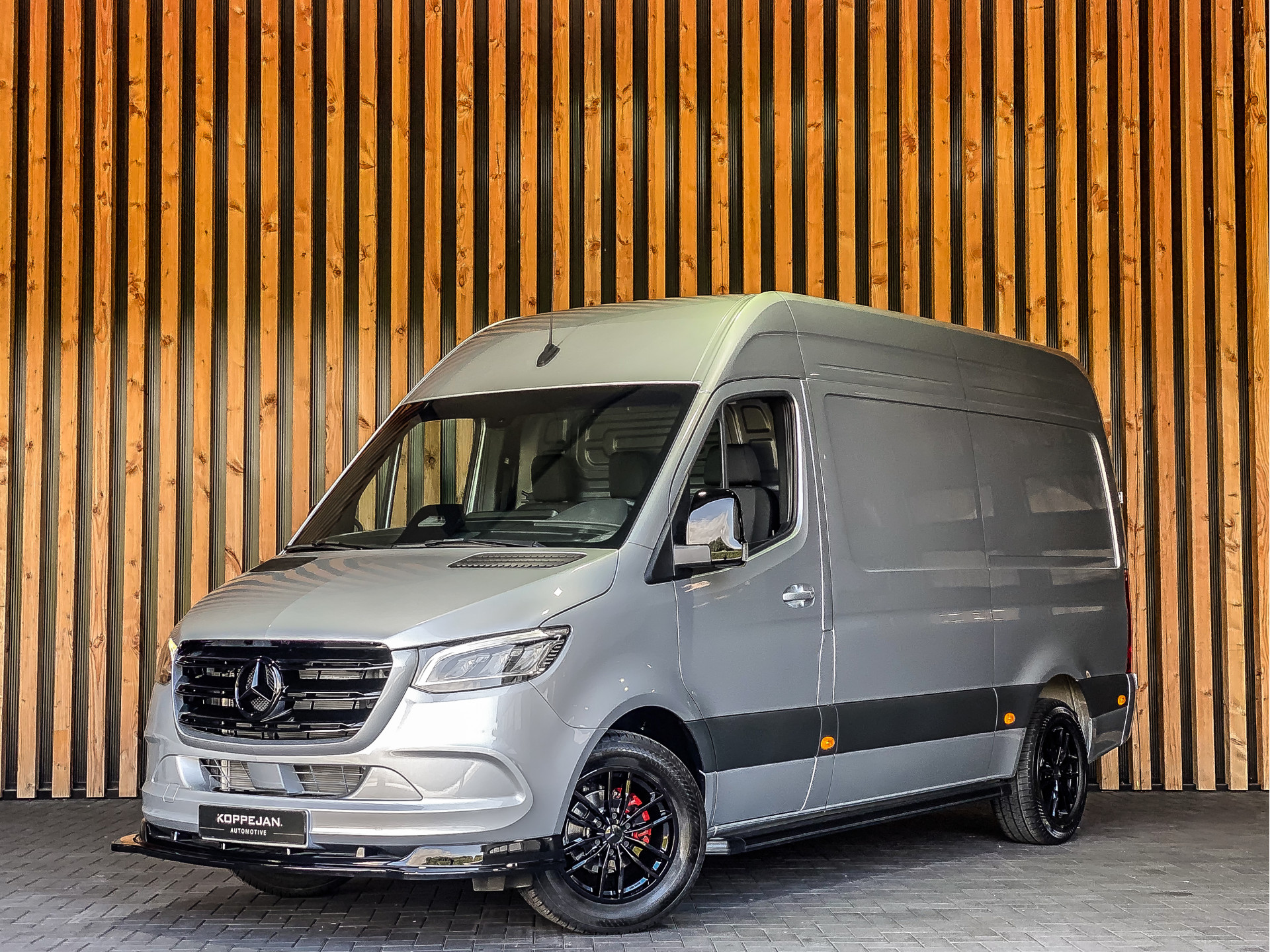 Mercedes-Benz Sprinter 319 CDI 190PK Automaat L2H2 | Mercedes-Benz occasion