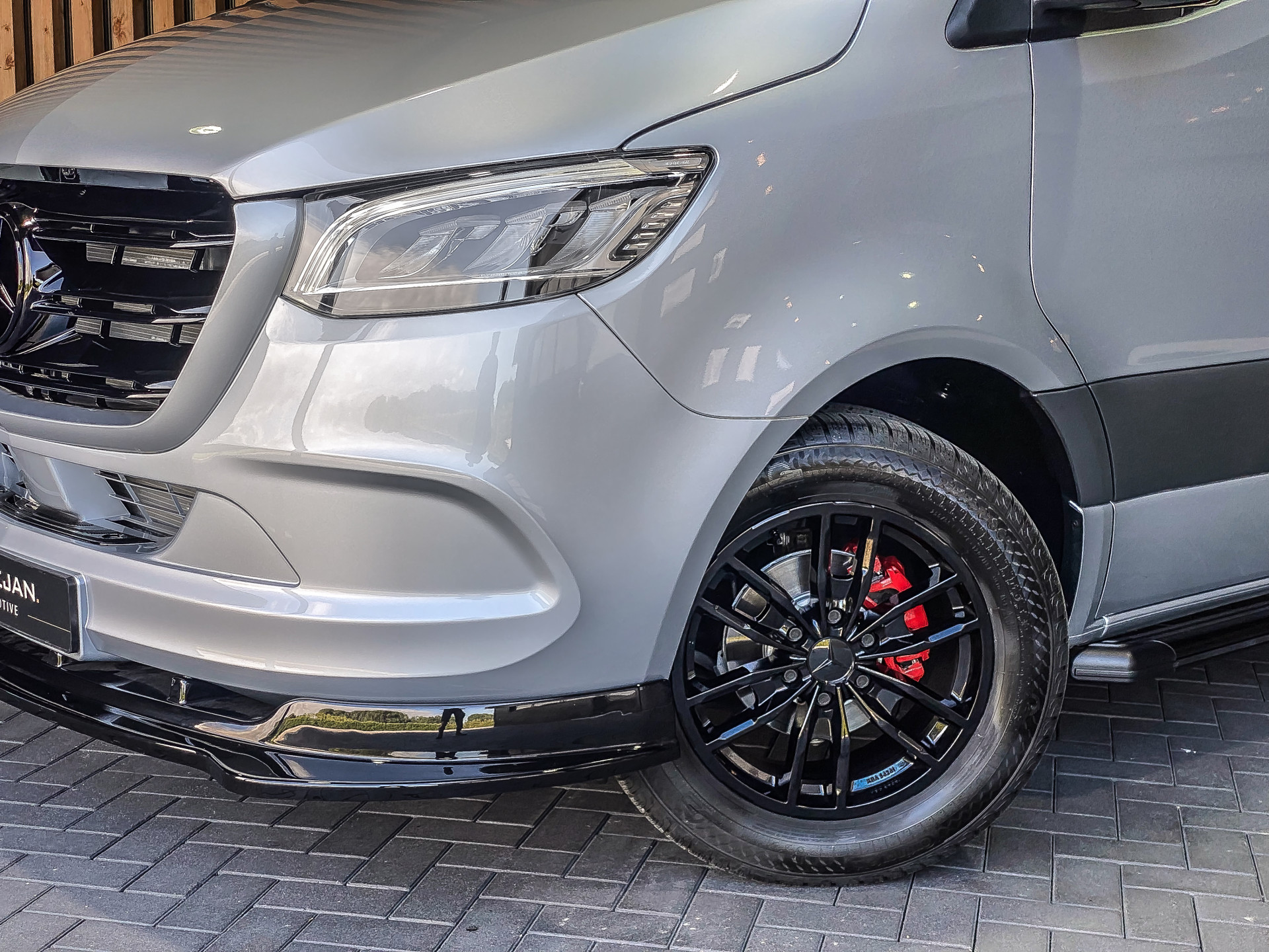 Mercedes-Benz Sprinter 319 CDI 190PK Automaat L2H2 | Mercedes-Benz occasion