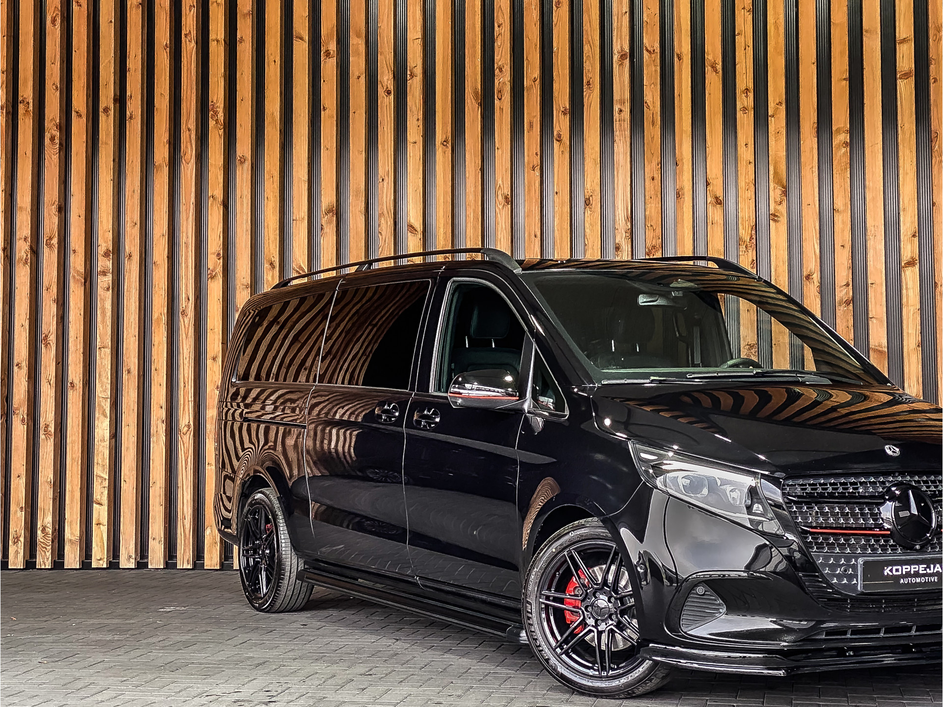Mercedes-Benz V-Klasse 300d Extra Lang Avantgarde Dubbele Cabine | Mercedes-Benz occasion