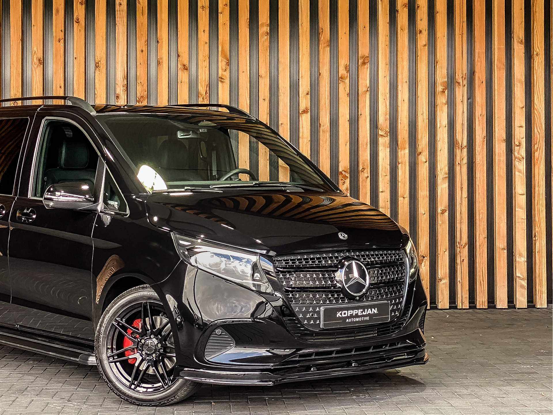 Mercedes-Benz V-Klasse 300d Extra Lang Avantgarde Dubbele Cabine | Mercedes-Benz occasion