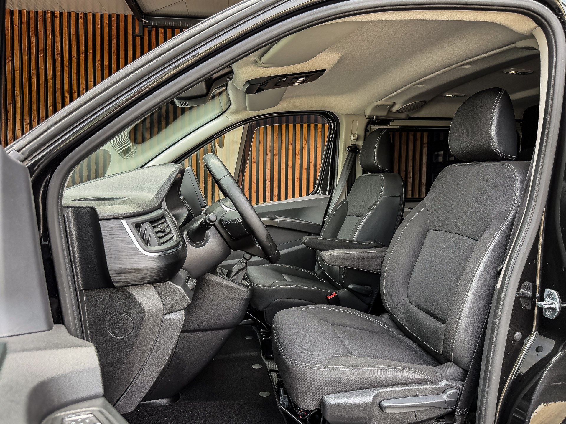 Renault Trafic 2.0 dCi 150PK Dubbele Cabine Luxe L2H1 | Renault occasion