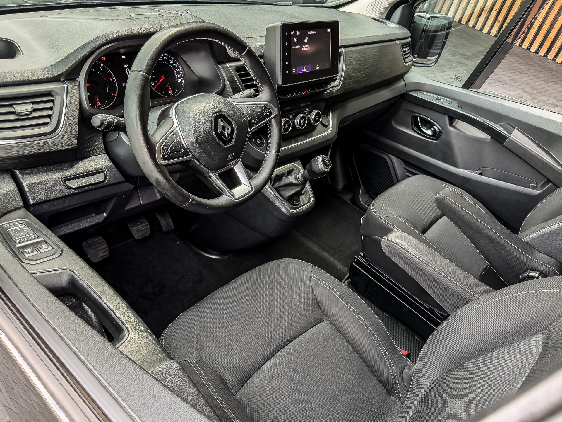 Renault Trafic 2.0 dCi 150PK Dubbele Cabine Luxe L2H1 | Renault occasion