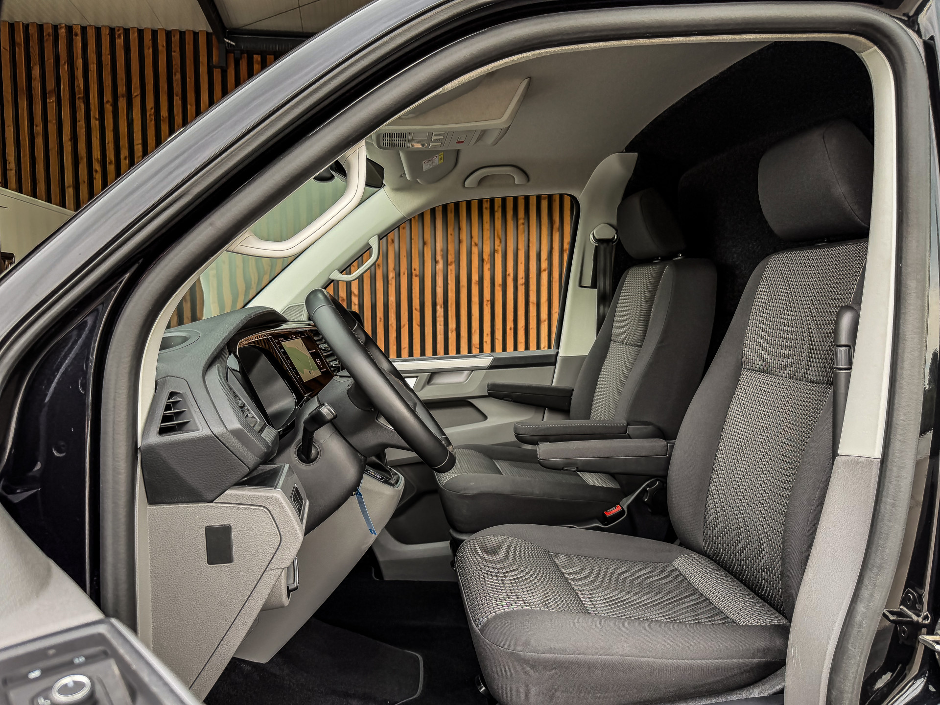 Volkswagen Transporter 2.0 TDI 150PK DSG 4Motion L2H1 | Volkswagen occasion