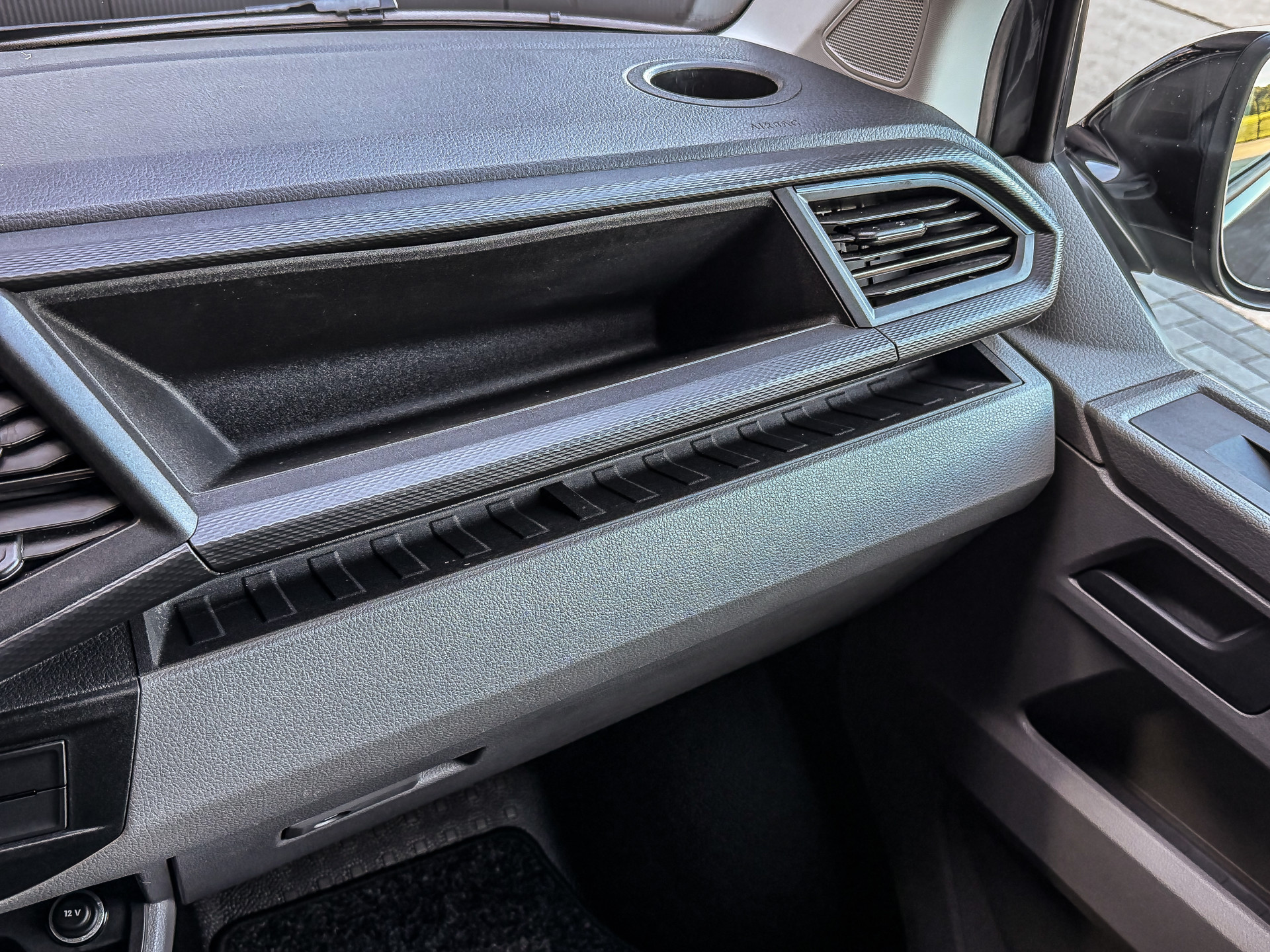 Volkswagen Transporter 2.0 TDI 150PK DSG Bestelwagen L1H1 | Volkswagen occasion