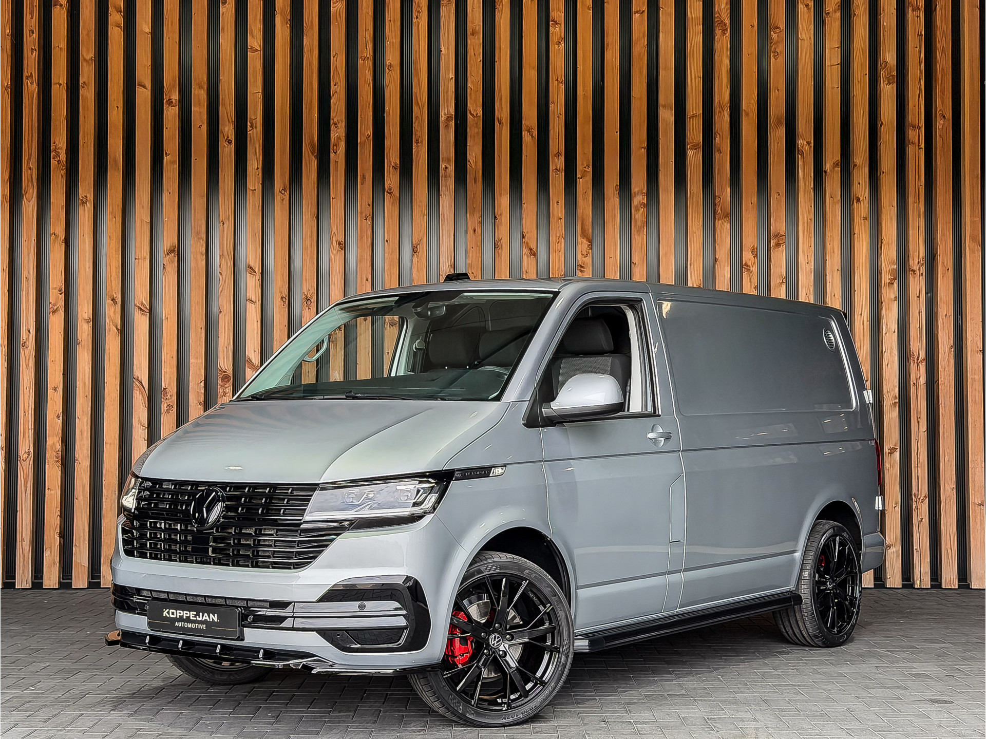 Volkswagen Transporter 2.0 TDI 150PK DSG Bestelwagen L1H1 | Volkswagen occasion