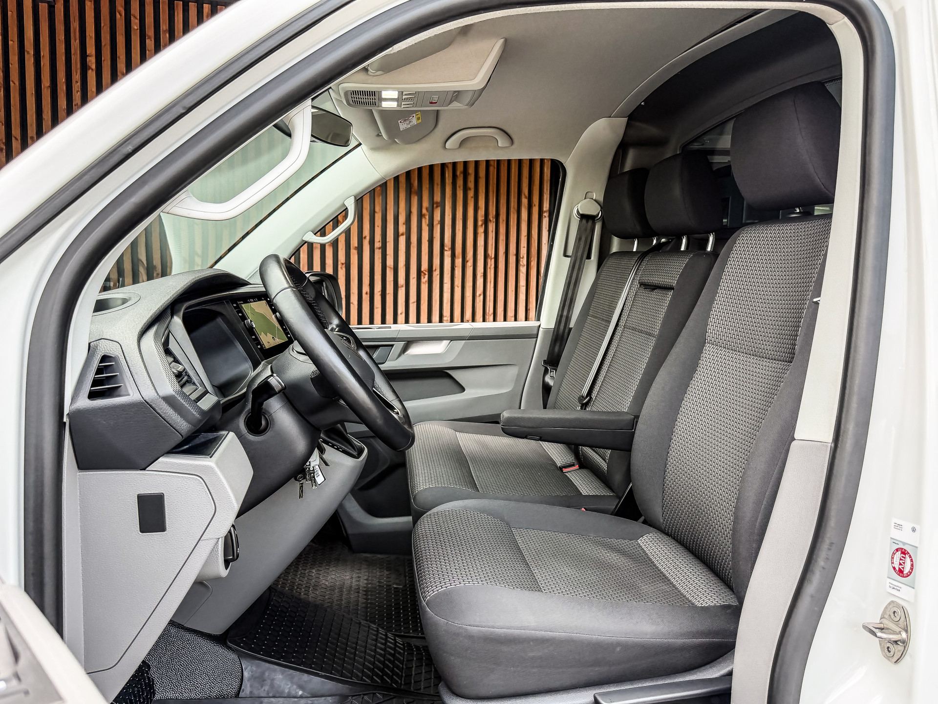 Volkswagen Transporter 2.0 TDI 150PK DSG Bestelwagen L1H1 | Volkswagen occasion