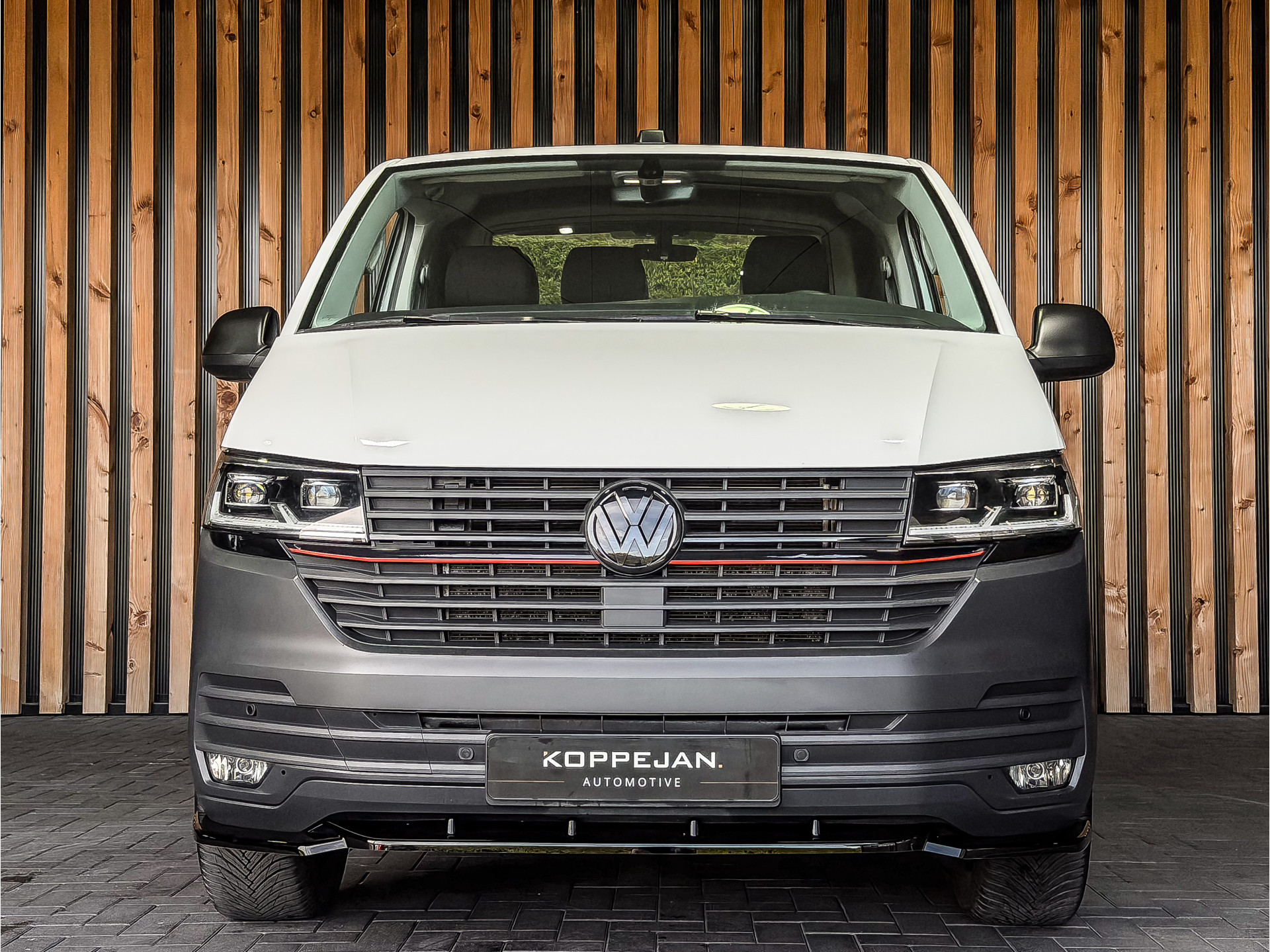 Volkswagen Transporter 2.0 TDI 150PK DSG Bestelwagen L1H1 | Volkswagen occasion