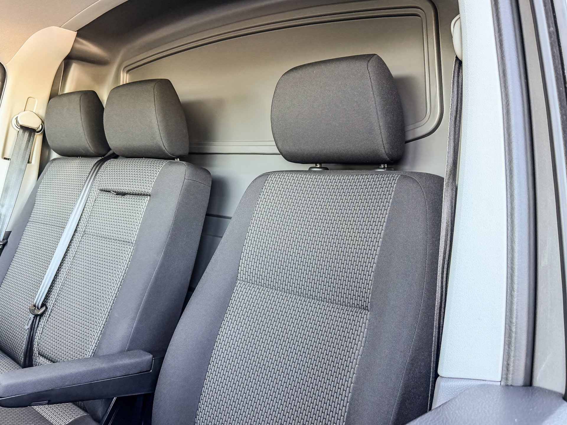 Volkswagen Transporter 2.0 TDI 150PK DSG Bestelwagen L2H1 | Volkswagen occasion