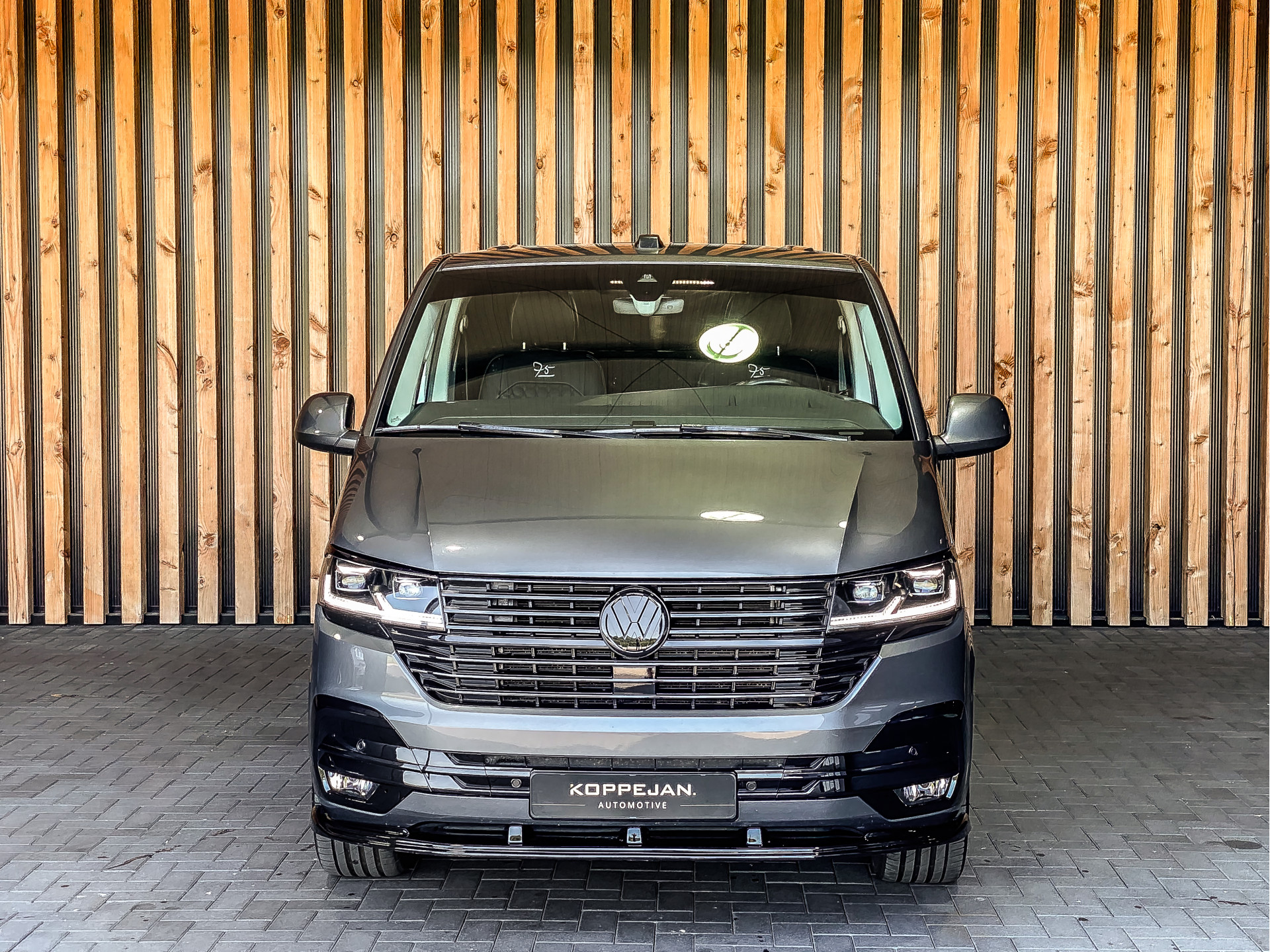 Volkswagen Transporter 2.0 TDI 150PK DSG L2H1 Bestelwagen | Volkswagen occasion