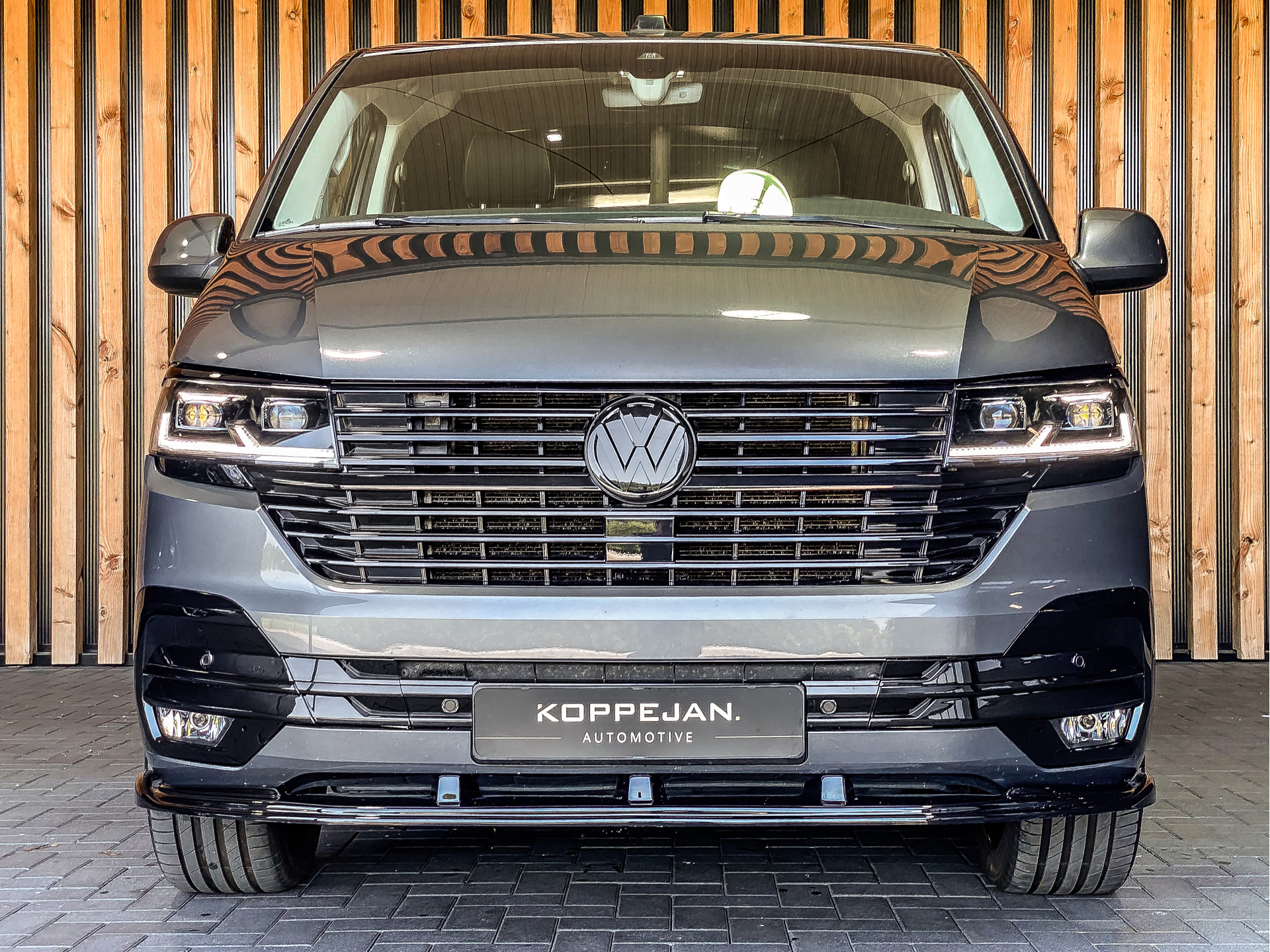 Volkswagen Transporter 2.0 TDI 150PK DSG L2H1 Bestelwagen | Volkswagen occasion