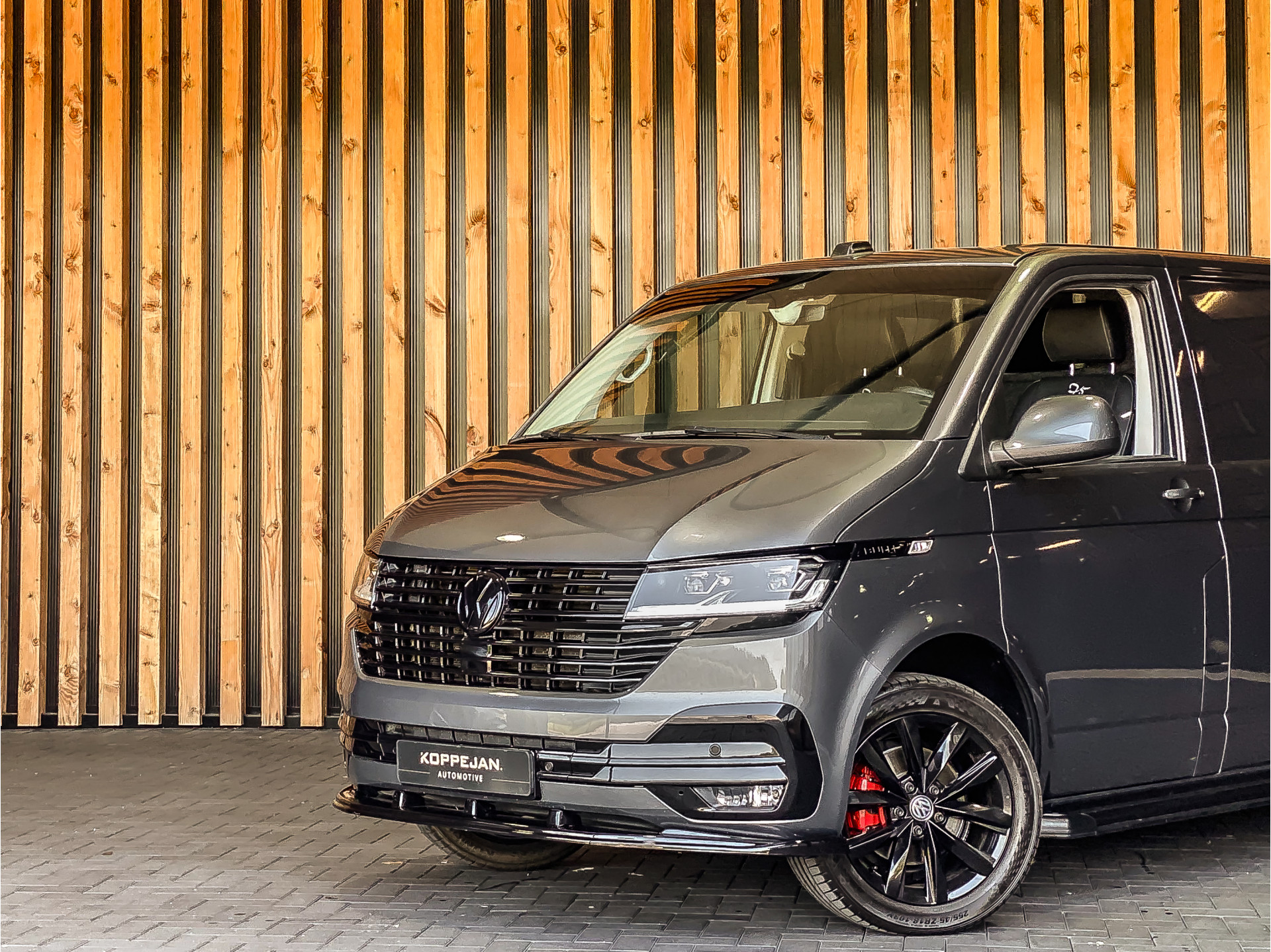 Volkswagen Transporter 2.0 TDI 150PK DSG L2H1 Bestelwagen | Volkswagen occasion