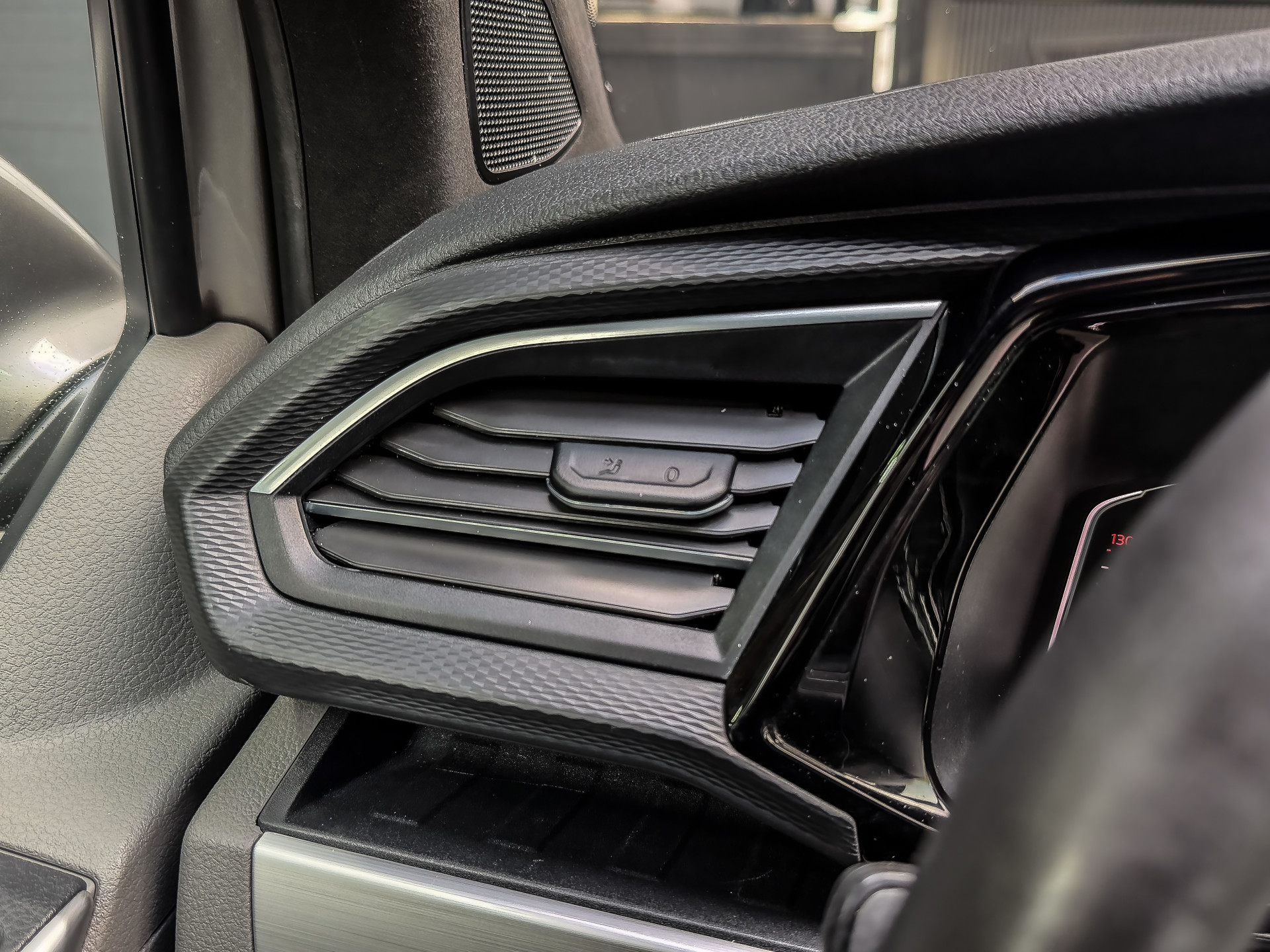Volkswagen Transporter 2.0 TDI 204PK DSG Bulli ABT Dubbele Cabine L2H1 | Volkswagen occasion
