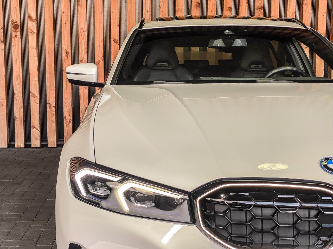 BMW 3 Serie Touring 330e 292PK xDrive High Executive M-Sport Pro | BMW occasion