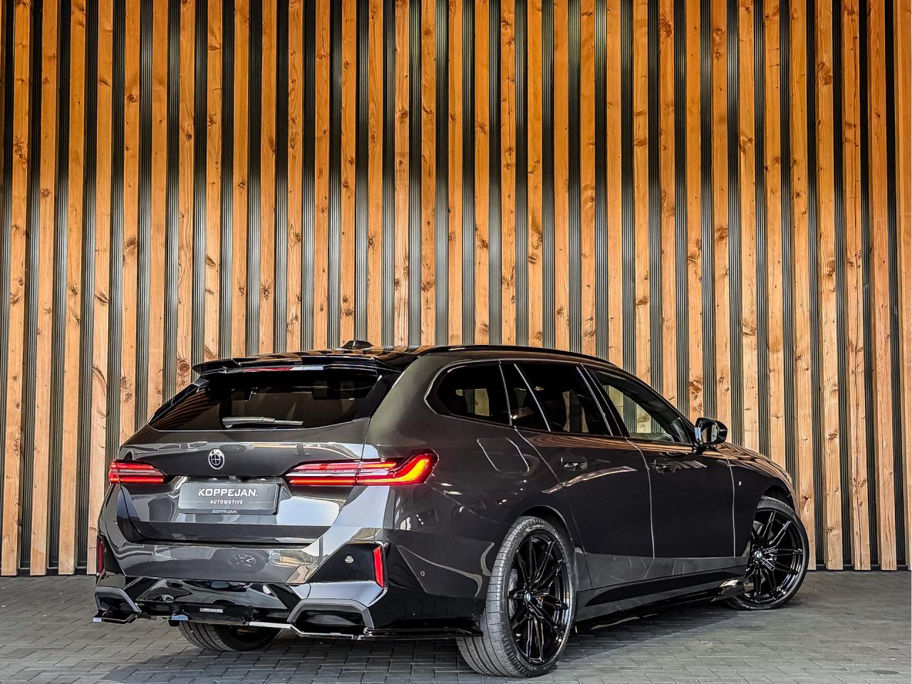 BMW 5 Serie Touring 550e xDrive 490PK M-Sport | BMW occasion