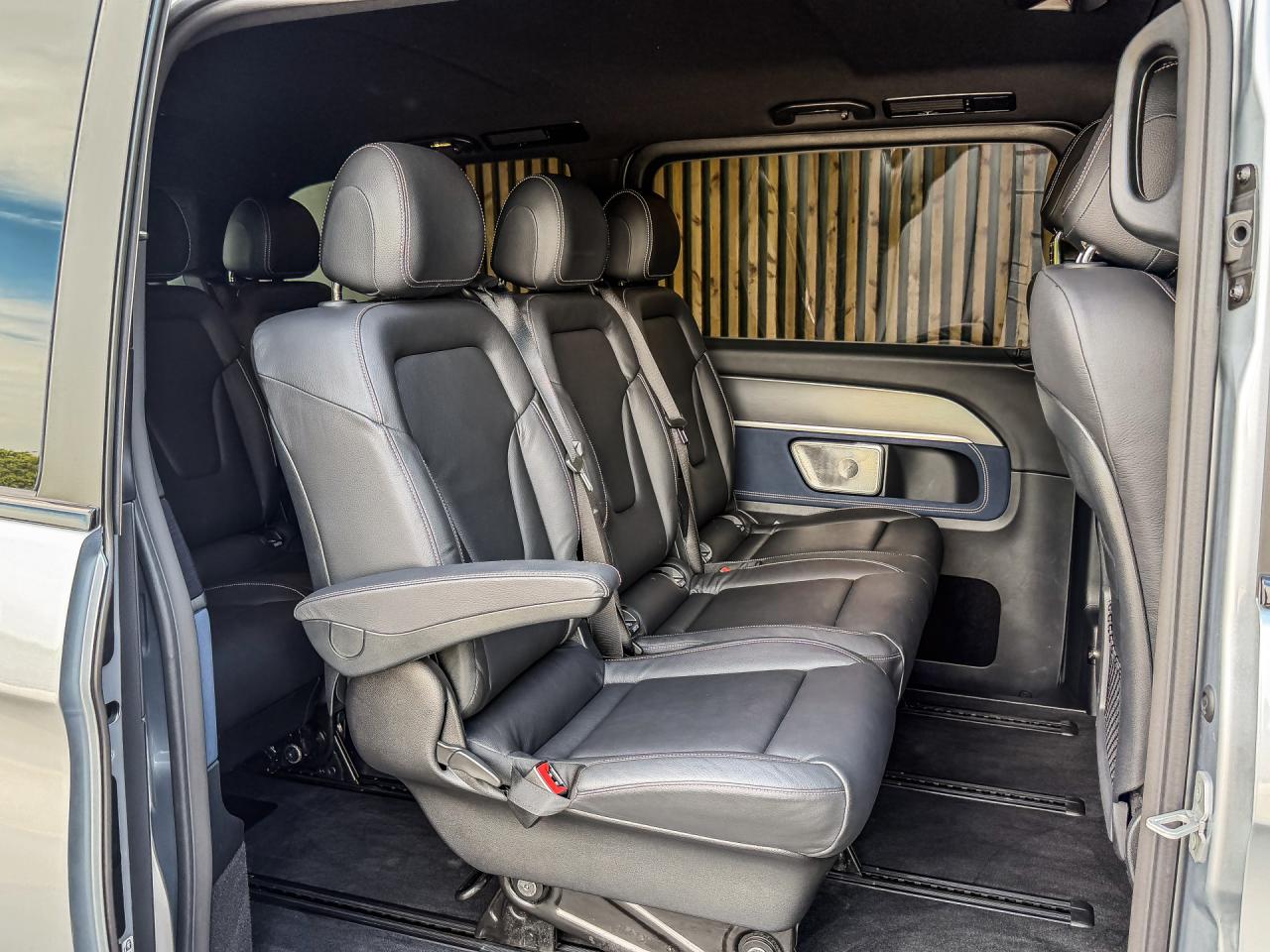 Mercedes-Benz EQV 300 AMG L2 90kWh 8-Persoons | Mercedes-Benz occasion