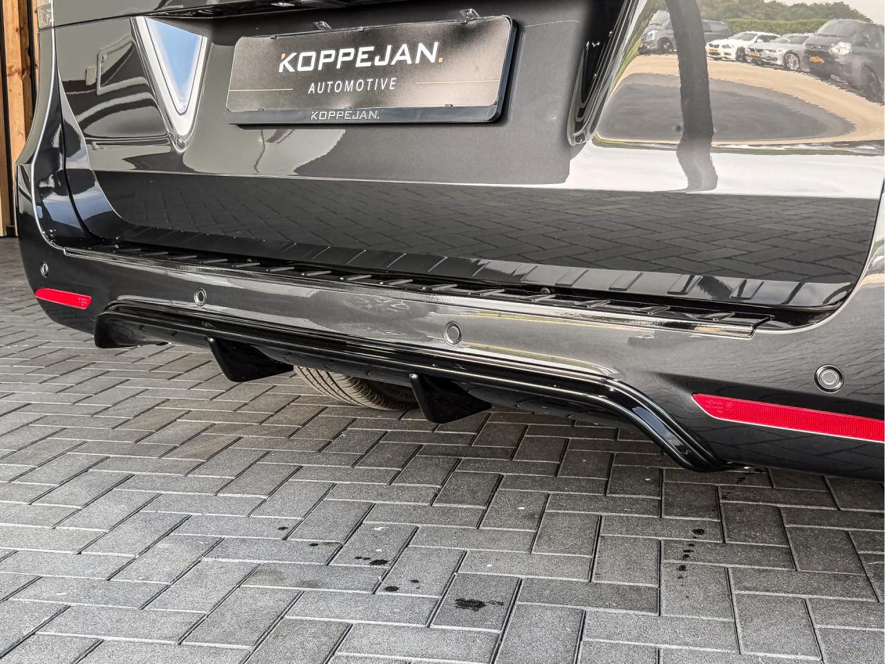 Mercedes-Benz EQV 300 AMG L2 90kWh 8-Persoons | Mercedes-Benz occasion