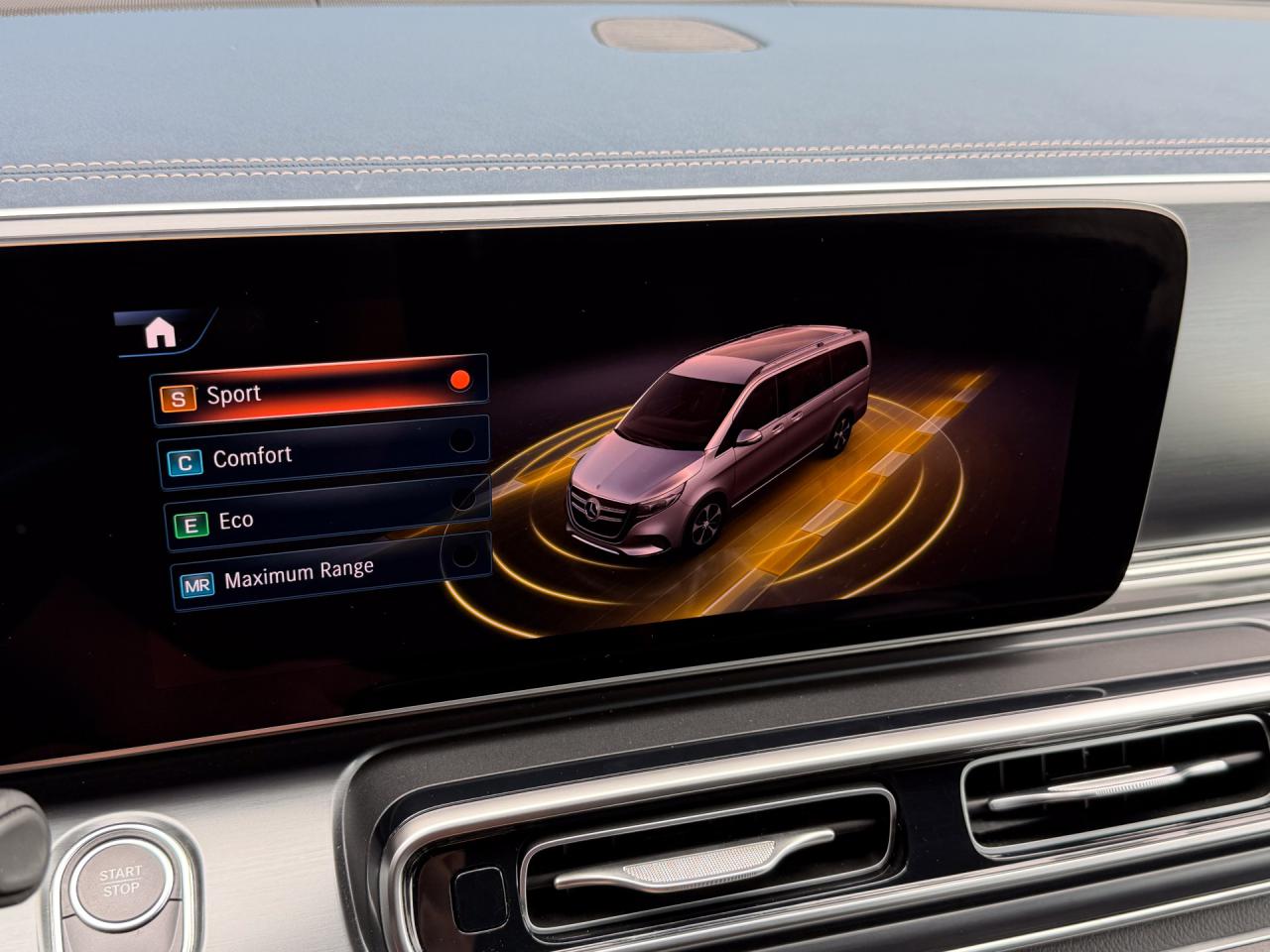 Mercedes-Benz EQV 300 AMG L2 90kWh 8-Persoons | Mercedes-Benz occasion
