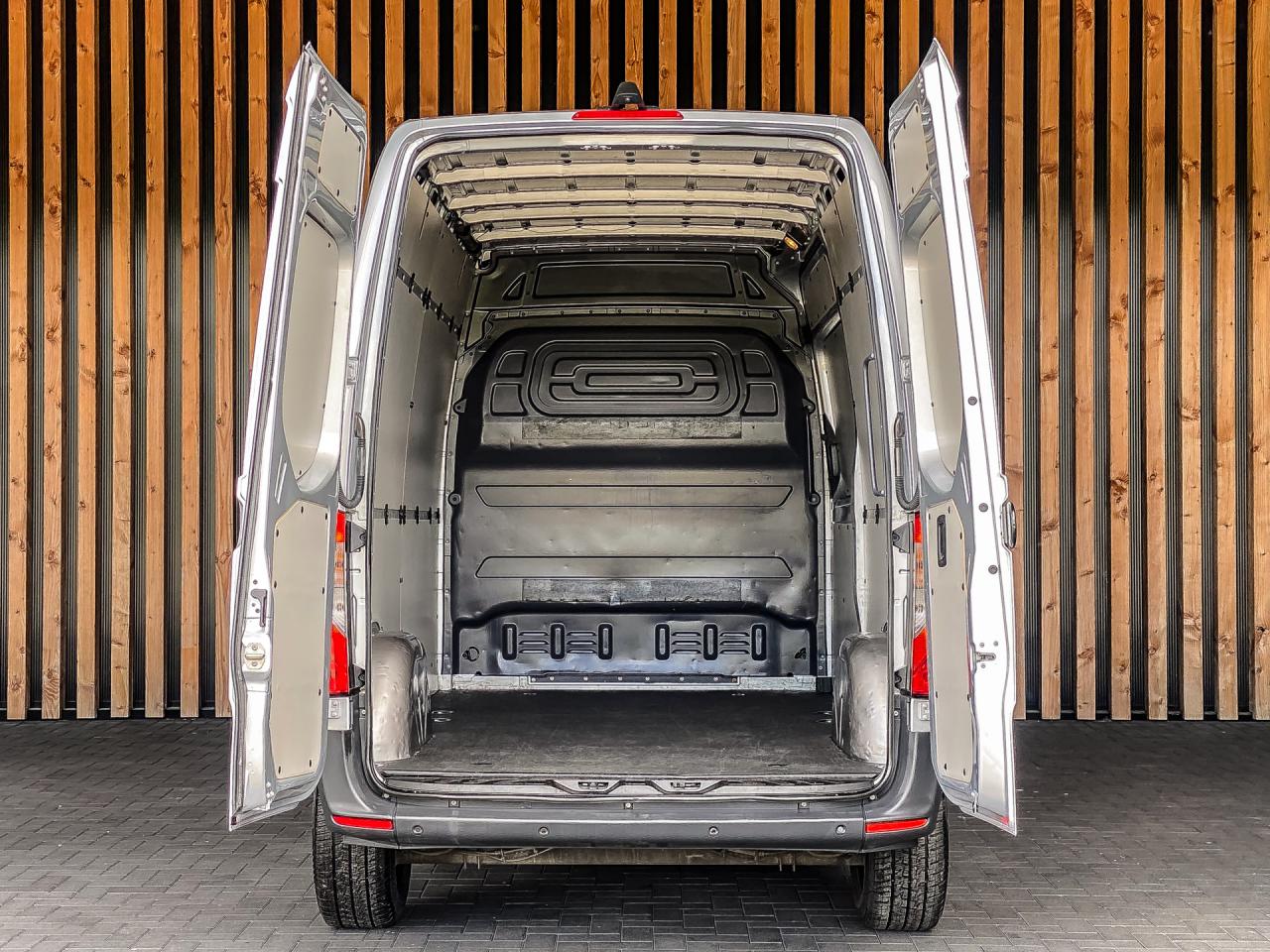 Mercedes-Benz Sprinter 1.9 CDI 150PK Automaat L2H2 Bestelwagen | Mercedes-Benz occasion