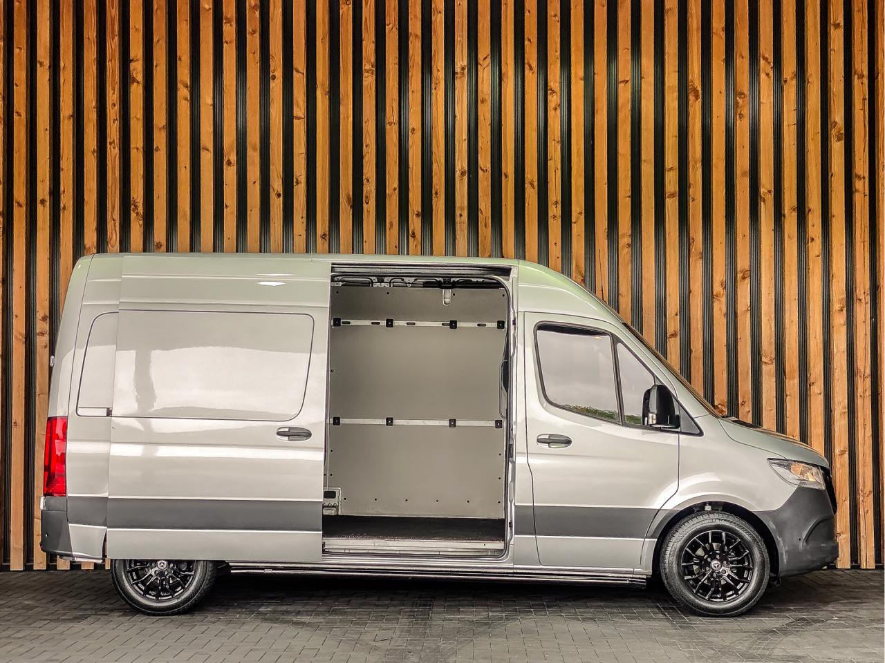 Mercedes-Benz Sprinter 1.9 CDI 150PK Automaat L2H2 Bestelwagen | Mercedes-Benz occasion