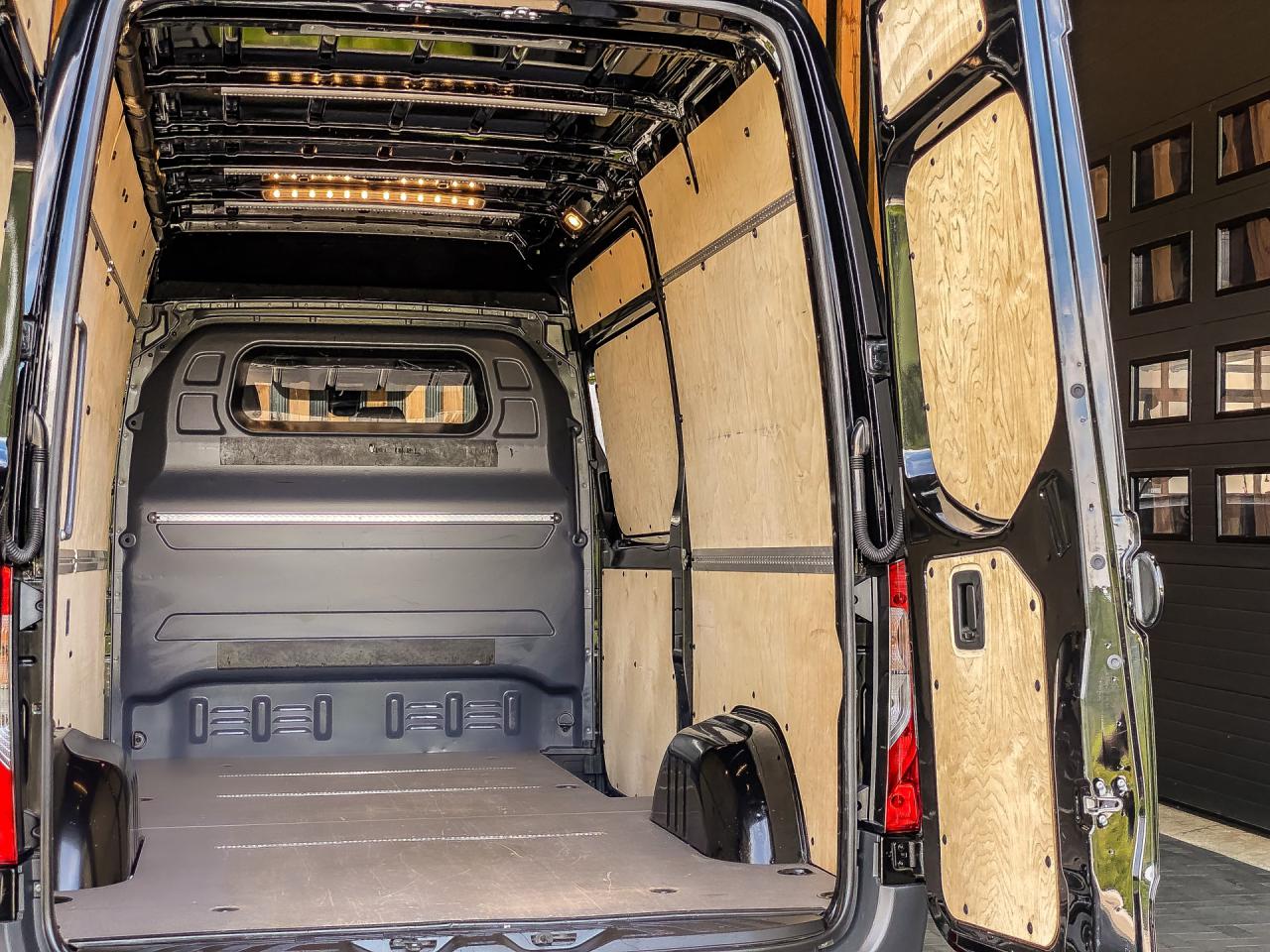 Mercedes-Benz Sprinter 317 CDI 170PK Automaat L2H2 | Mercedes-Benz occasion