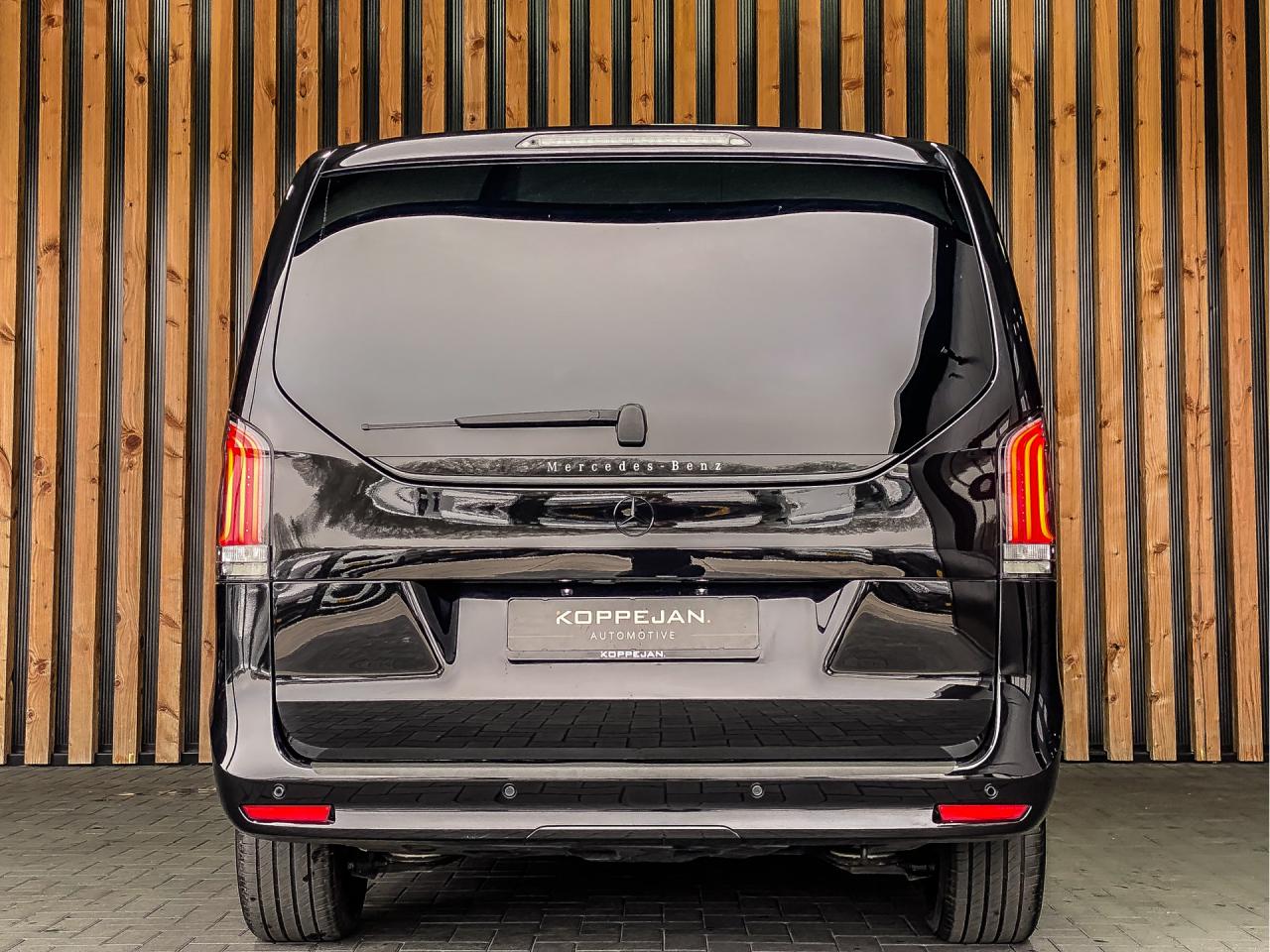 Mercedes-Benz V-Klasse 300d Extra Lang Avantgarde Dubbele Cabine | Mercedes-Benz occasion