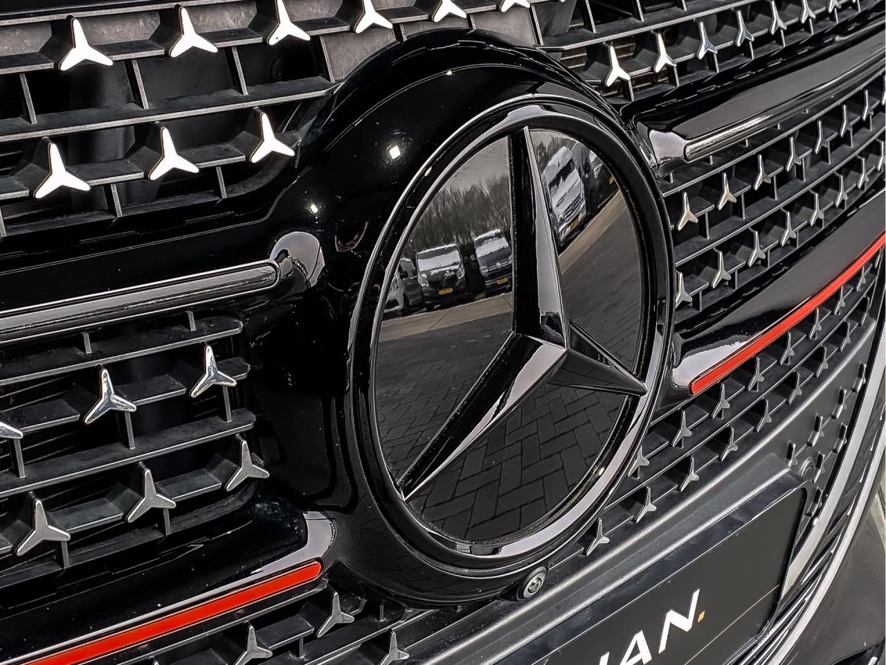 Mercedes-Benz V-Klasse 300d Extra Lang Avantgarde Dubbele Cabine | Mercedes-Benz occasion
