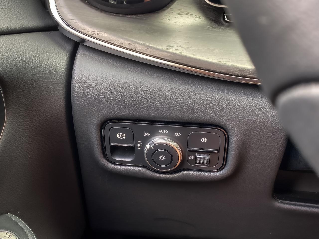 Mercedes-Benz V-Klasse 300d Extra Lang Avantgarde Dubbele Cabine | Mercedes-Benz occasion