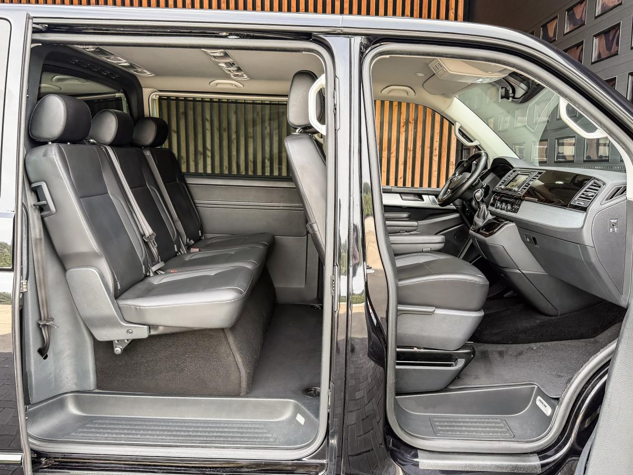 Volkswagen Caravelle 2.0 TDI 204PK DSG Highline Dubbele Cabine | Volkswagen occasion