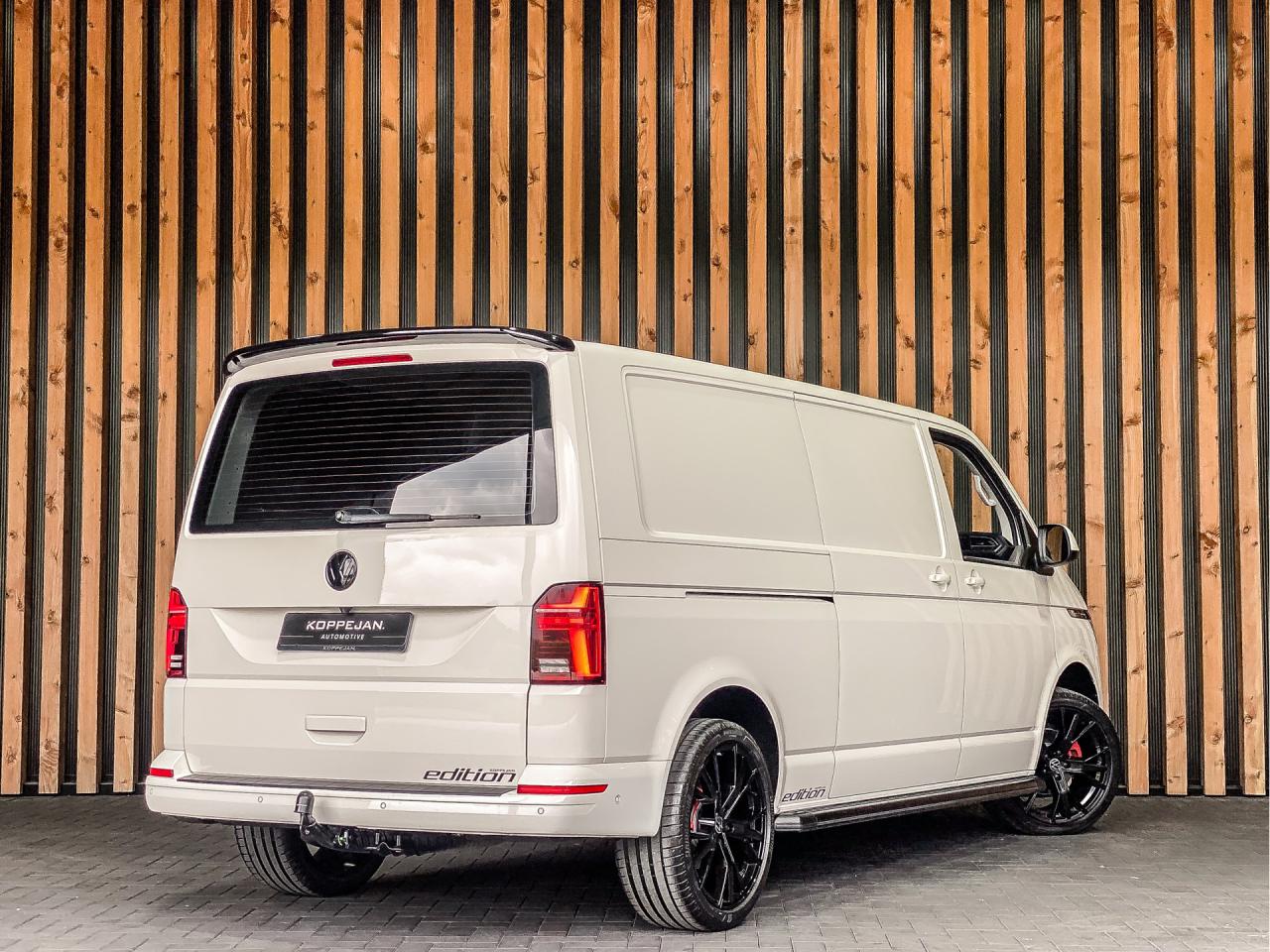 Volkswagen Transporter 2.0 TDI 150PK DSG 4Motion L2H1 Bestelwagen | Volkswagen occasion