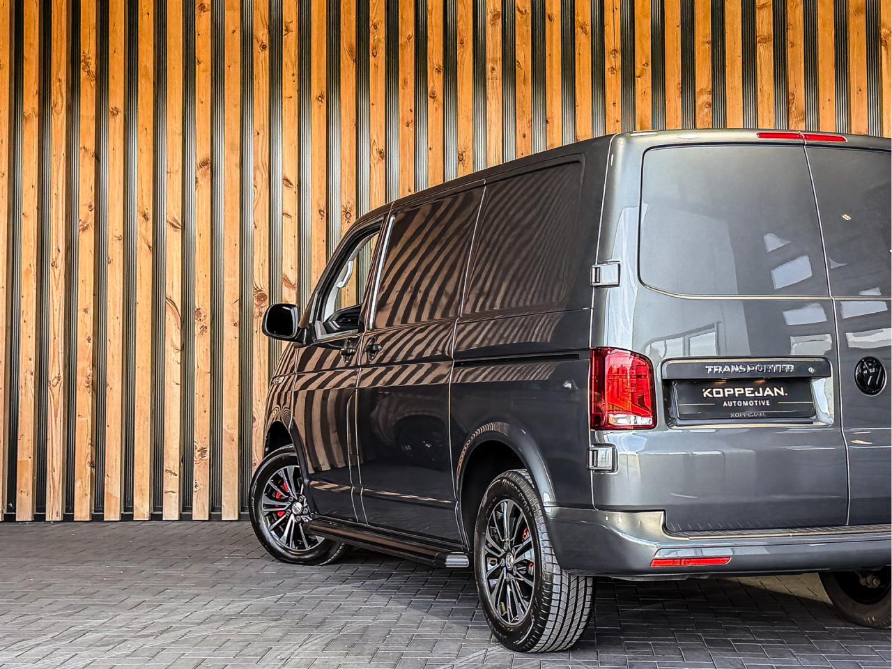 Volkswagen Transporter 2.0 TDI 150PK DSG Bestelwagen L1H1 | Volkswagen occasion