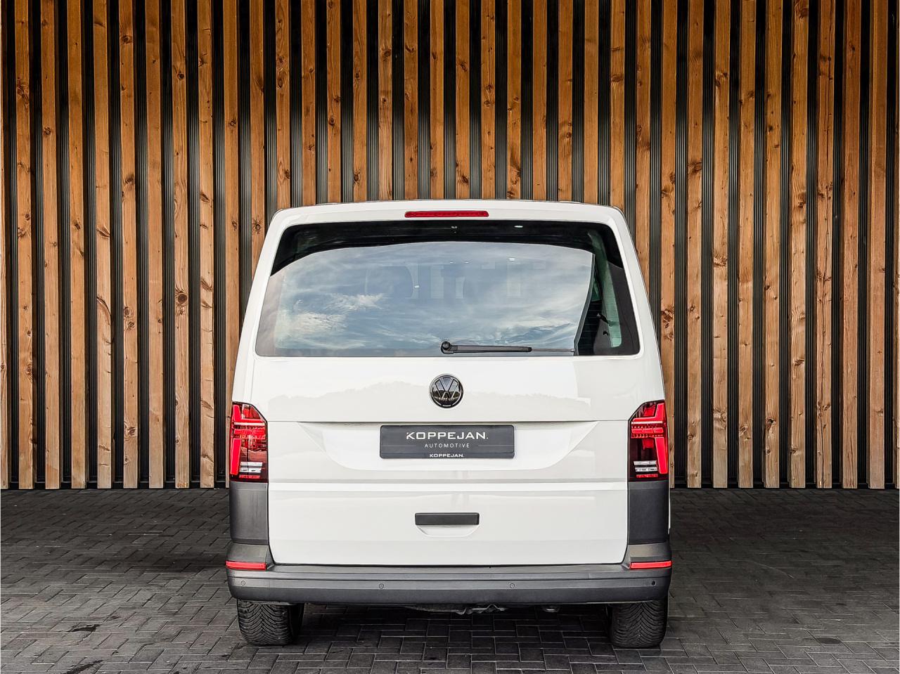 Volkswagen Transporter 2.0 TDI 150PK DSG Bestelwagen L1H1 | Volkswagen occasion