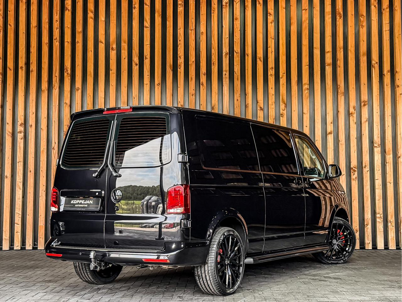 Volkswagen Transporter 2.0 TDI 204PK DSG L2H1 Bulli | Volkswagen occasion